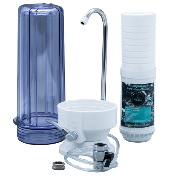 Elektrischer Küchenwasserfilter mit blauem transparentem Behälter und weißem Spender